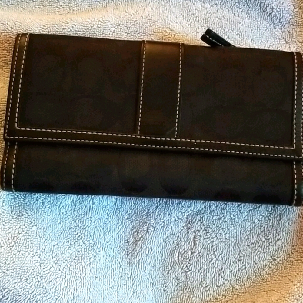 Coach Tri-fold Wallet